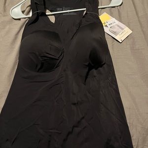 New True & Co. v-neck racerback tank